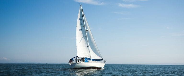 Boat Leaning to One Side? Here's Why + Actionable Tips 9 boat leaning to one side