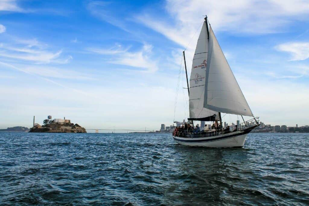 Difference Between Ketch and Yawl Explained 6 Sailboat Ketch vs Yawl